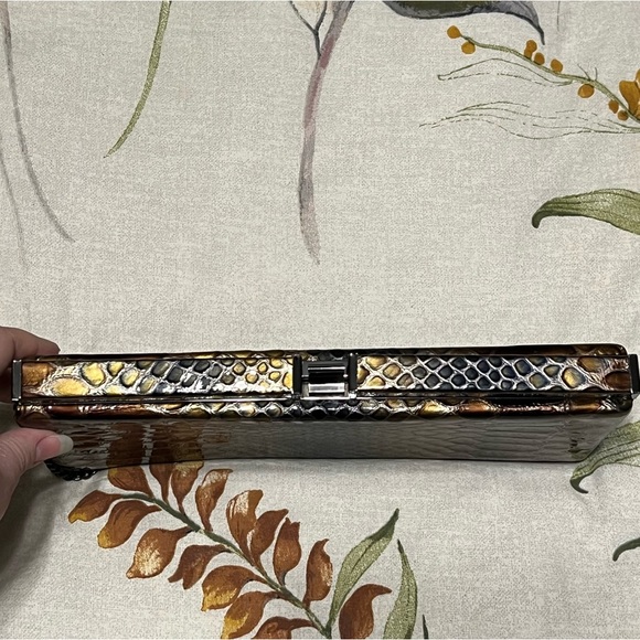Danier Italian Leather Vintage Reptile Print Clutch Bag - Picture 5 of 8